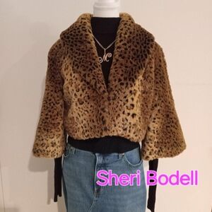 Sheri Bodell Leopard Faux Fur Quarter Sleeve Cropped Jacket Holiday Y2K Alt 90's